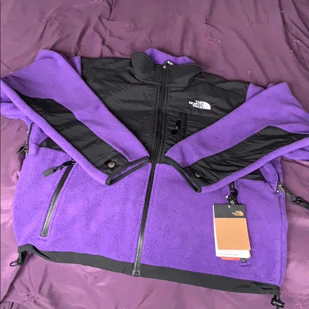 LAST CHANCE!The North Face 95’ Retro Denali Jacket